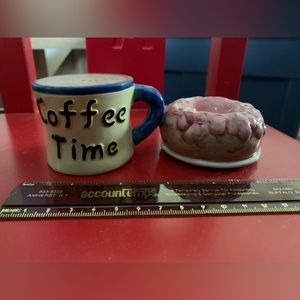 Coffee and donut salt and pepper shakers